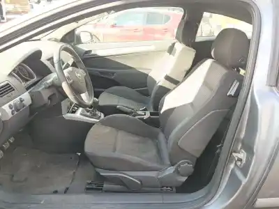 Здавання транспортного засобу opel astra h gtc (a04) 1.9 cdti (l08) року 2006 потужний z19dth