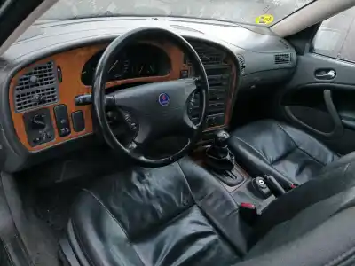 Veicolo di demolizione saab 9-5 (ys3e) 2.0 t dell'anno 2002 alimentato b205e