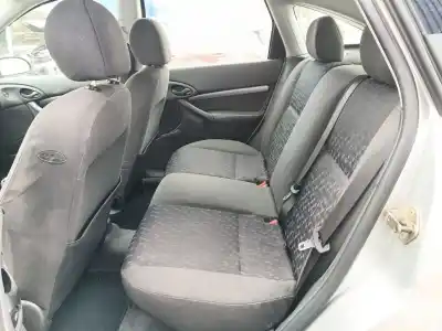 Veicolo di demolizione ford focus i (daw, dbw) 1.8 turbo di / tddi dell'anno 2000 alimentato c9db