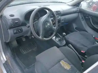 Veicolo di demolizione seat leon (1m1) 1.9 tdi dell'anno 2003 alimentato alh