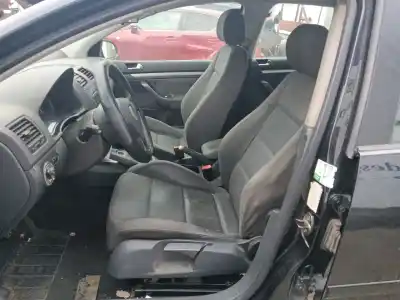 Veicolo di demolizione volkswagen golf v (1k1) 2.0 tdi 16v dell'anno 2004 alimentato bkd