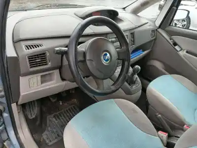 Veicolo di demolizione fiat idea (350_) 1.4 16v dell'anno 2005 alimentato 843a1000