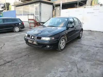Veículo de Sucata seat leon (1m1) 1.6 16 v do ano 2002 alimentado bcb