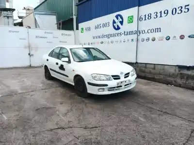 Vehicul casat NISSAN ALMERA II HATCHBACK (N16) 2.2 DI al anului 2002 alimentat YD22DDT
