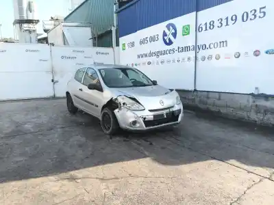 Vehicul casat RENAULT CLIO III (BR0/1, CR0/1)  al anului 2010 alimentat D4F784