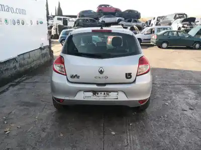 Vehicul casat renault clio iii (br0/1, cr0/1) 1.2 16v (br0p, cr0p) al anului 2010 alimentat d4f784