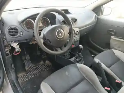 Vehicul casat renault clio iii (br0/1, cr0/1) 1.2 16v (br0p, cr0p) al anului 2010 alimentat d4f784