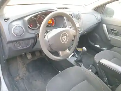 Veicolo di demolizione dacia logan ii tce 90 dell'anno 2016 alimentato h4b408