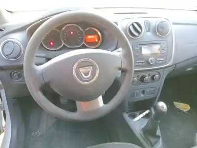 Veicolo di demolizione dacia logan ii tce 90 dell'anno 2016 alimentato h4b408