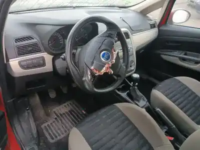 Véhicule à la ferraille fiat grande punto (199_) 1.4 16v (199bxg1b, 199axg1b) de l'année 2006 alimenté 199a6000