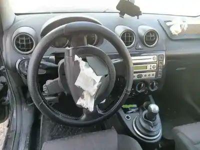 Véhicule à la ferraille ford fiesta v (jh_, jd_) 1.6 tdci de l'année 2005 alimenté hhja