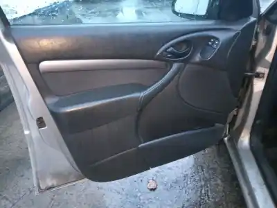 Sloopvoertuig ford focus i (daw, dbw) 1.6 16v van het jaar 2003 aangedreven fydb