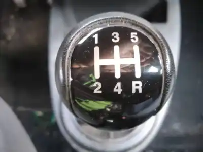 Véhicule à la ferraille ford fusion (cbk) ambiente de l'année 2006 alimenté hhjb