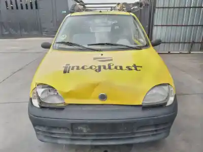 Veicolo di demolizione FIAT SEICENTO (187) Active dell'anno 2004 alimentato 176B2000