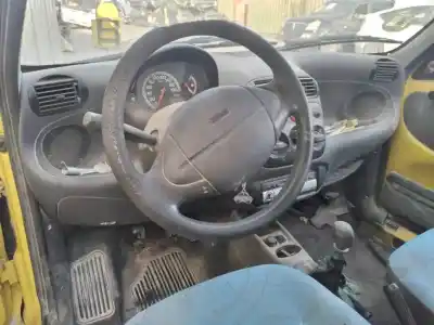 Veicolo di demolizione fiat seicento (187) active dell'anno 2004 alimentato 176b2000