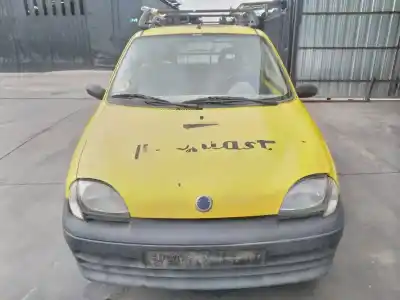 Vehicul casat fiat seicento (187) active al anului 2003 alimentat 176b2000