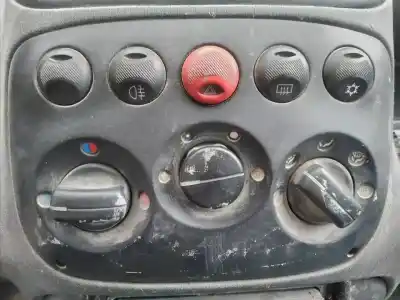 Vehicul casat fiat seicento (187) active al anului 2003 alimentat 176b2000