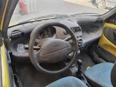 Veicolo di demolizione fiat seicento (187) active dell'anno 2004 alimentato 176b2000