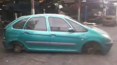 Veículo de Sucata citroen xsara picasso 1.6 básico do ano 2000 alimentado nfz