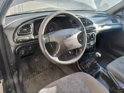 Veículo de Sucata ford mondeo berlina (gd) ghia do ano 1998 alimentado rkb