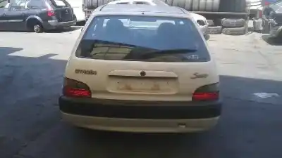 Veículo de Sucata citroen saxo 1.1 seduction do ano 2003 alimentado hfx