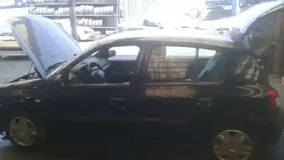Здавання транспортного засобу renault clio ii fase ii (b/cb0) 1.2 року 2003 потужний d7f