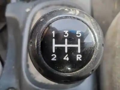 Veículo de Sucata hyundai santa fe (sm) 2.0 gls crdi 4x4 do ano 2001 alimentado d4ea