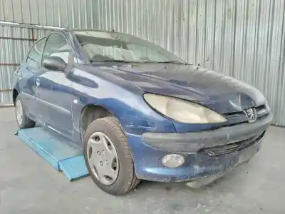Здавання транспортного засобу peugeot 206 berlina xt року 1999 потужний wjz