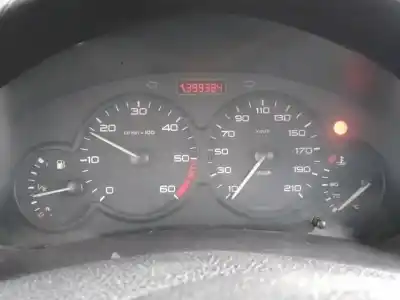 Здавання транспортного засобу peugeot 206 berlina xt року 1999 потужний wjz