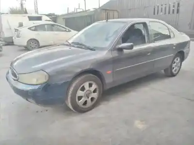 Sloopvoertuig ford mondeo berlina (gd) glx van het jaar 1997 aangedreven nga