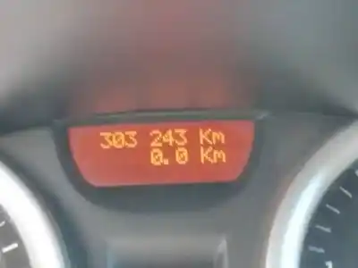 Veículo de Sucata renault megane ii berlina 5p confort expression do ano 2005 alimentado k9kd7