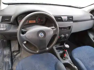 Veículo de Sucata fiat stilo (192) 1.2 16v do ano 2002 alimentado 188a5000