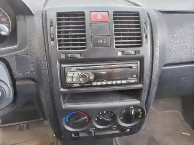 Sloopvoertuig hyundai getz (tb) 1.1 básico van het jaar 2004 aangedreven g4hd