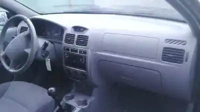 Vehicul casat kia rio 1.5 cat al anului 2004 alimentat a5d