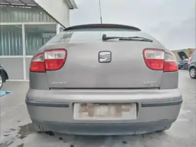Здавання транспортного засобу seat leon (1m1) sport року 2004 потужний apg