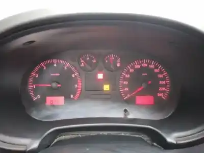 Здавання транспортного засобу seat leon (1m1) sport року 2004 потужний apg