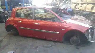 Veículo de Sucata renault megane ii berlina 5p 1.6 16v do ano 2003 alimentado k4m