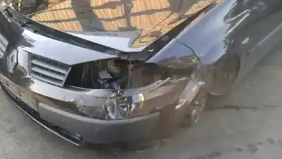 Veículo de Sucata renault megane ii berlina 5p 1.6 16v do ano 2005 alimentado k4m t7