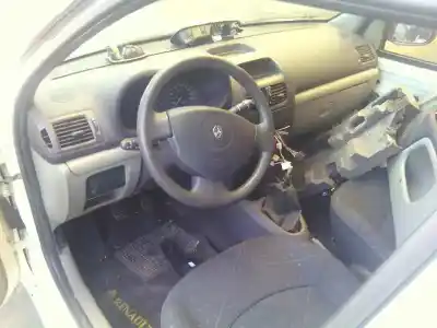 Здавання транспортного засобу renault clio ii fase ii (b/cb0) 1.5 dci diesel 65 cv / 48 kw року 2002 потужний k9k a7