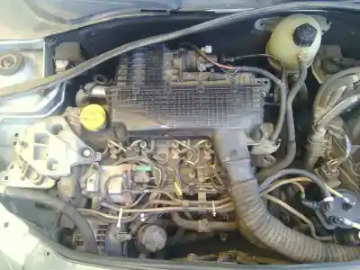 Здавання транспортного засобу renault clio ii fase ii (b/cb0) 1.5 dci diesel 65 cv / 48 kw року 2002 потужний k9k a7