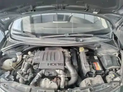 Vehicul casat peugeot 207 sport al anului 2009 alimentat 9hx / 9h02