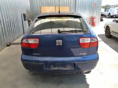 Здавання транспортного засобу seat leon (1m1) stella року 2002 потужний alh