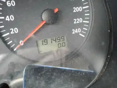 Здавання транспортного засобу seat leon (1m1) stella року 2002 потужний alh