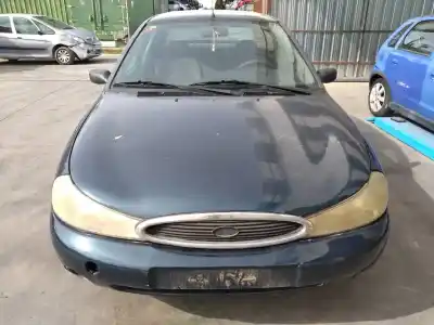 Sloopvoertuig FORD MONDEO BERLINA (GD) GLX van het jaar 1997 aangedreven RKB