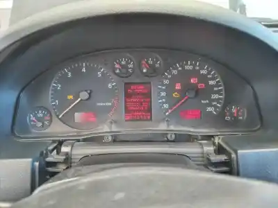 Здавання транспортного засобу audi a6 avant (4b5) 2.8 v6 30v року 2001 потужний amx