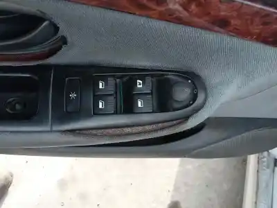 Veículo de Sucata peugeot 406 berlina (s1/s2) stdt do ano 2000 alimentado rhz