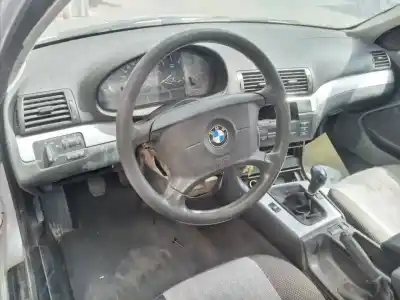 Vehicul casat bmw serie 3 berlina (e46) 320d al anului 2000 alimentat 204d1