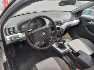 Vehicul casat bmw serie 3 berlina (e46) 320d al anului 2000 alimentat 204d1