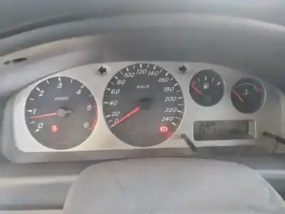 Veículo de Sucata nissan almera (n16/e) comfort do ano 2001 alimentado yd22