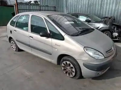 Veículo de Sucata citroen xsara picasso 2.0 hdi vivace do ano 2004 alimentado rhy